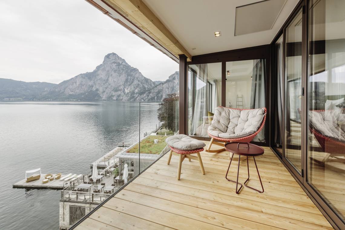 Traumhafter Panoramablick vom Hotel zum See am Traunsee
