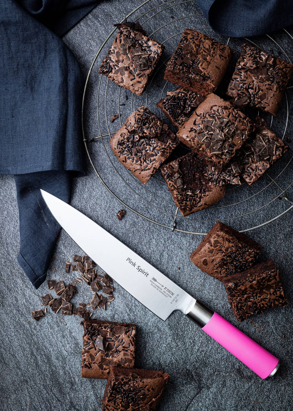 DICK - PINK SPIRIT - Kochmesser - Brownies geschnitten