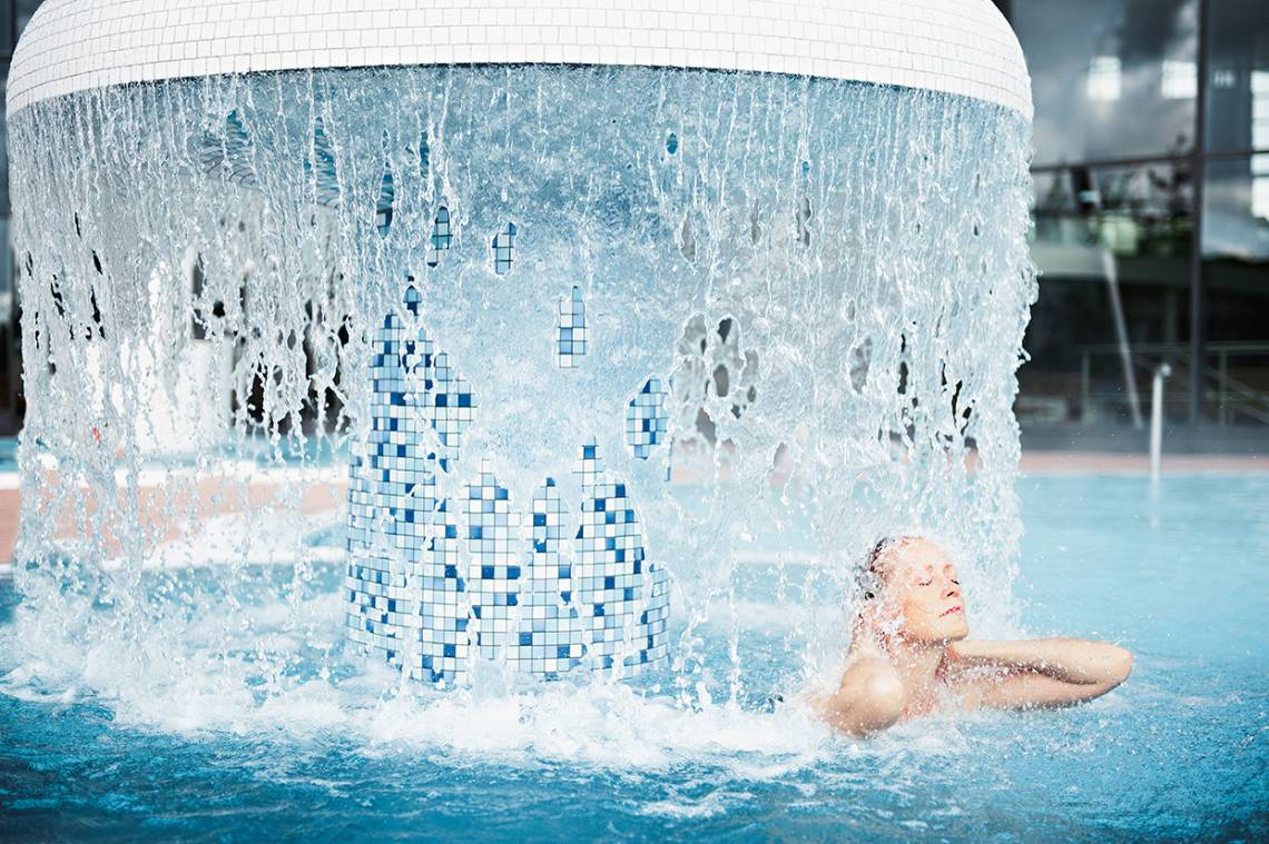 Bad Kissingen: Im Heilwasser baden 