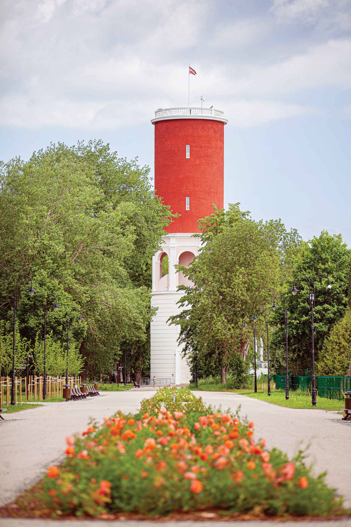 Historische Sehenswürdigkeit: Wasserturm im Landschaftspark von Kemeri