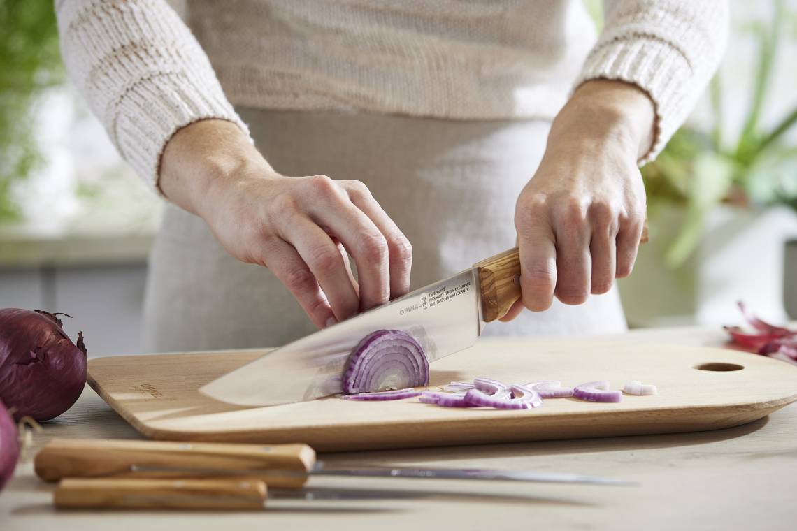 OPINEL - Hauchdünne Scheiben schneiden mit Parallèle N°118 Mehrzweck-Chefmesser