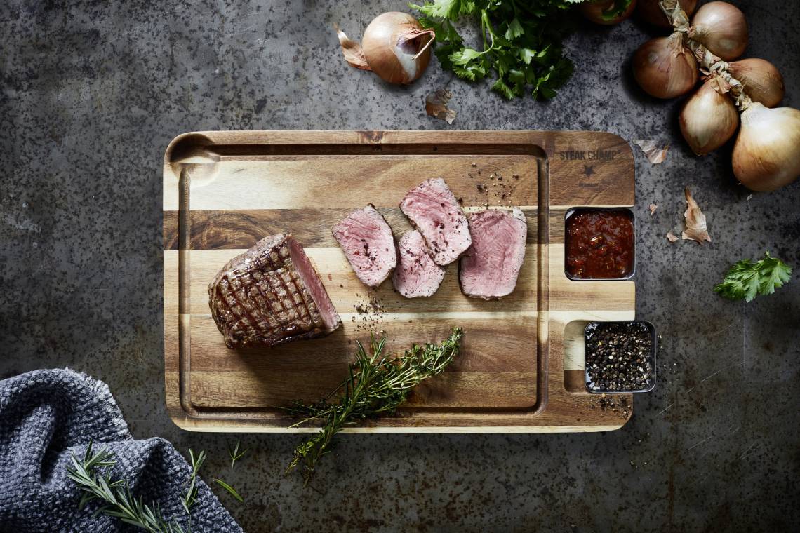 SteakChamp 10-5020 Eating Board mit abnehmbaren Saucieren