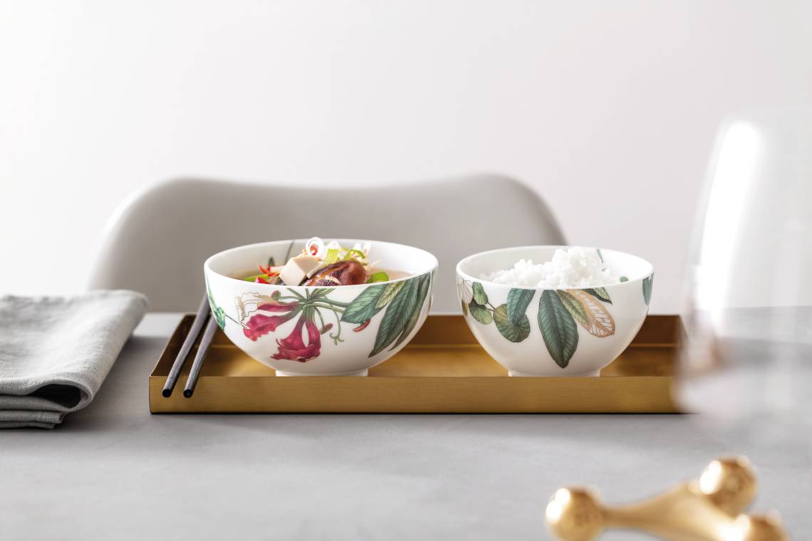 Villeroy & Boch - Avarua Suppen Bowl und Reis Bowl auf Tablett