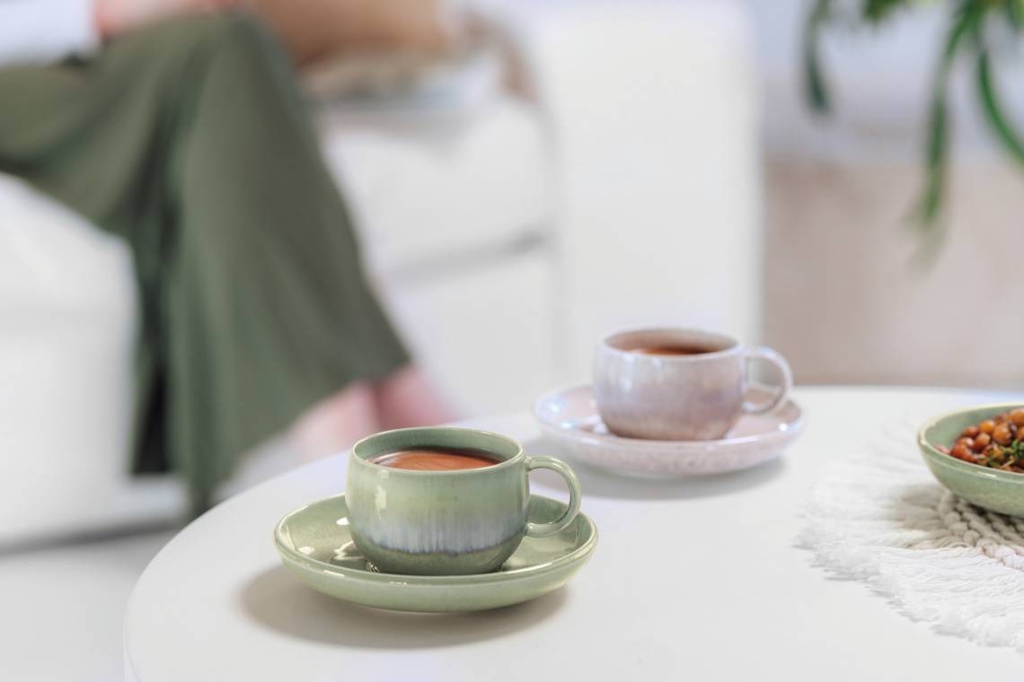 Villeroy & Boch - Ein entspanntes Tässchen Kaffee mit Perlemor Alga & Sand