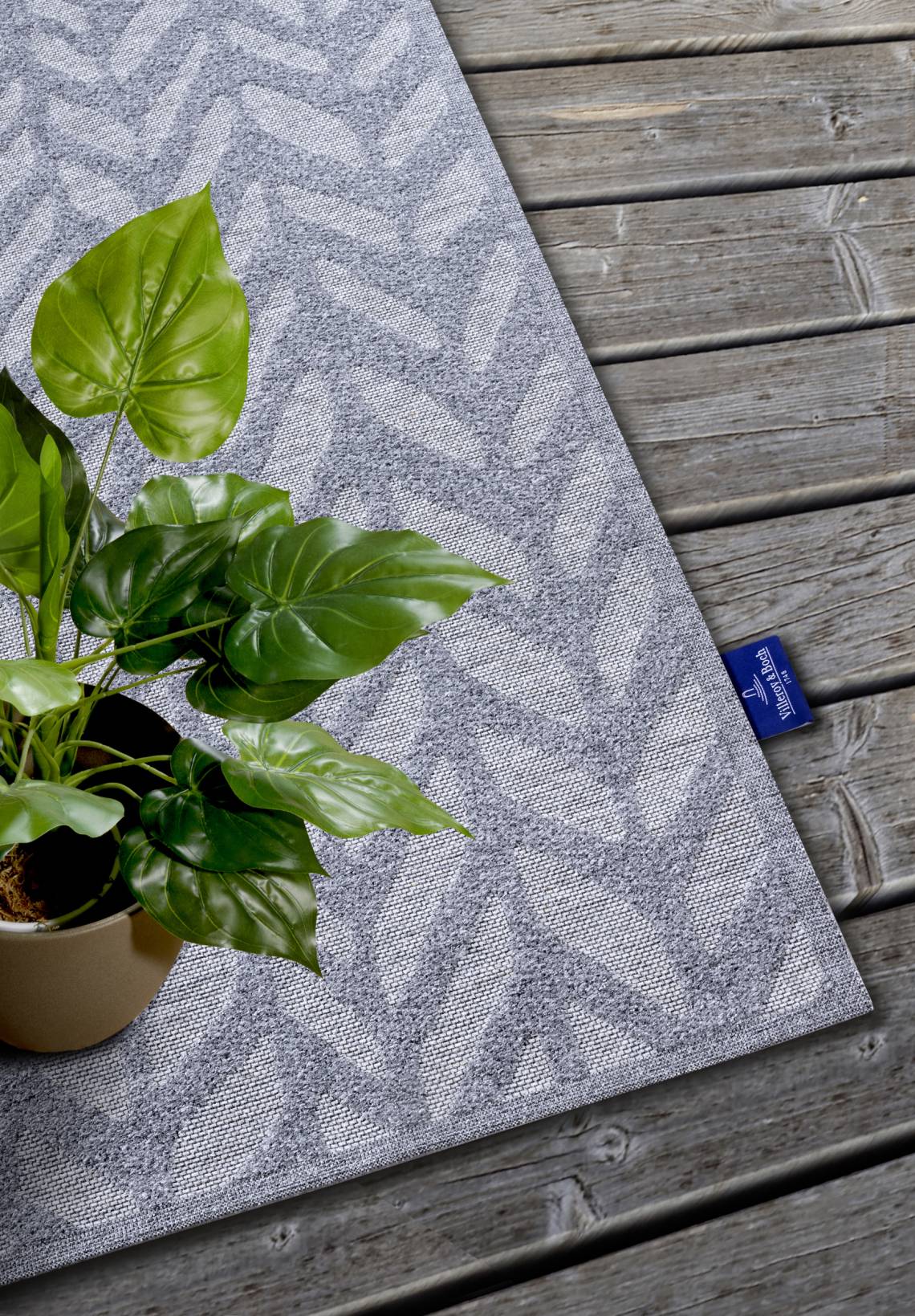 Villeroy & Boch - Minimalistisch ästhetisch: Outdoor-Teppich Georgette in Grau