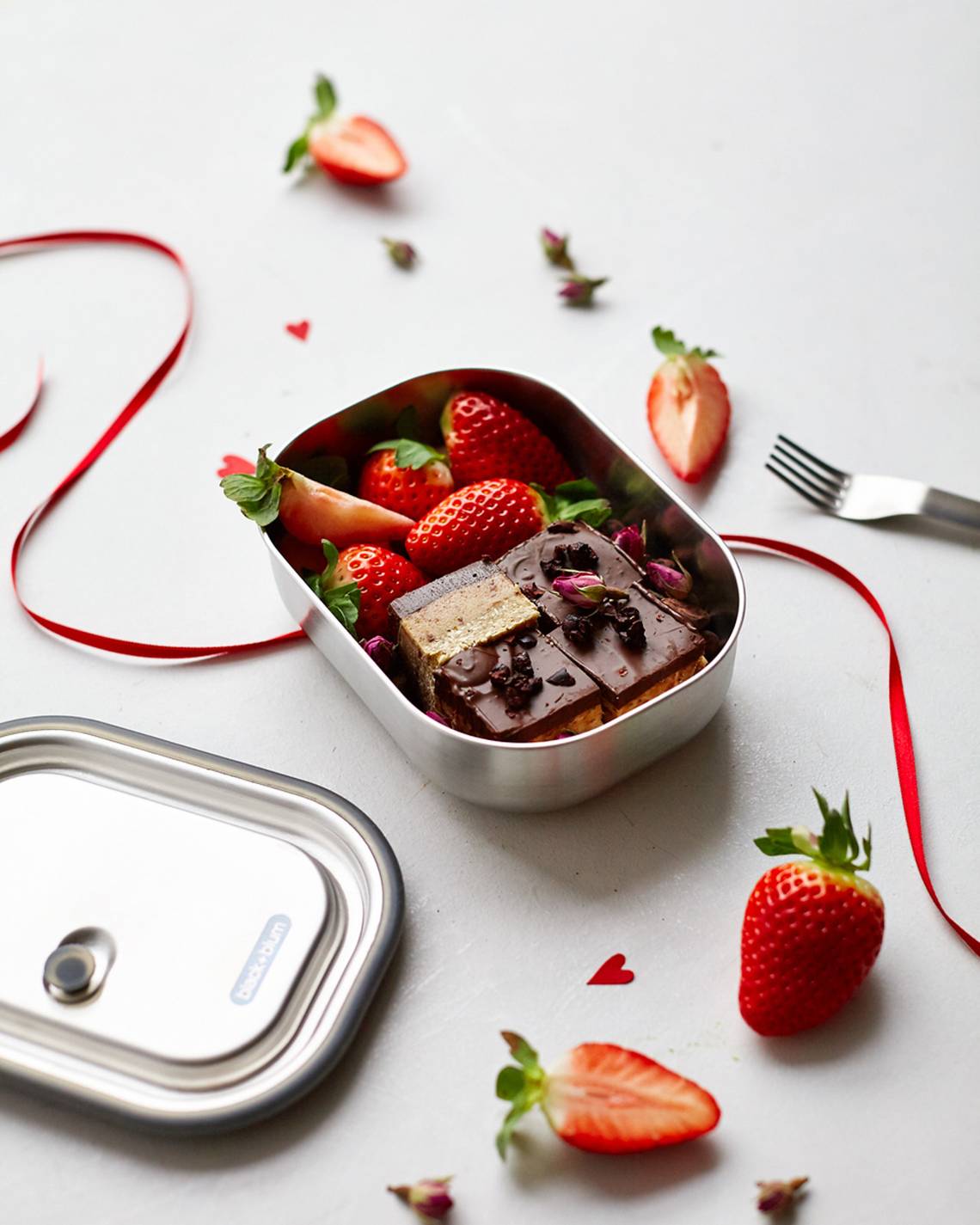 black+blum - Lunchbox, 600 ml - Erdbeer-Dessert