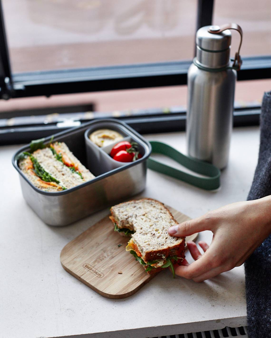 black+blum - Sandwichbox mit Bambusdeckel - Lunch To-Go