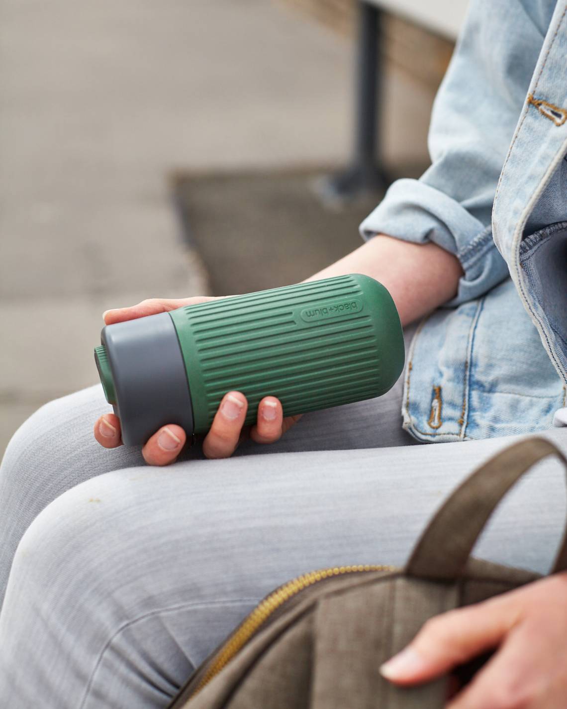 black+blum - Coffee-To-Go Becher Grün - klein und handlich