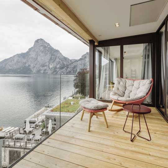 Traumhafter Panoramablick vom Hotel zum See am Traunsee