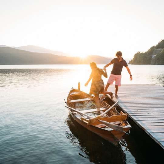 Romantik SPA Hotel Seefischer - Ein Platz für Verliebte: der Millstätter See bei Sonnenuntergang