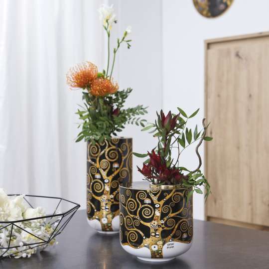 Künstlerische Vasen mit Echtgold-Dekor als fantastische Tischdekoration
