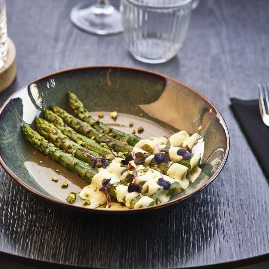 Cosy & Trendy - Spargel und ein Hauch Rock & Roll: Teller Bogota