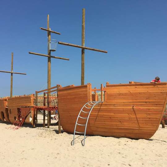 Egmond mit Kids - Strandschiff