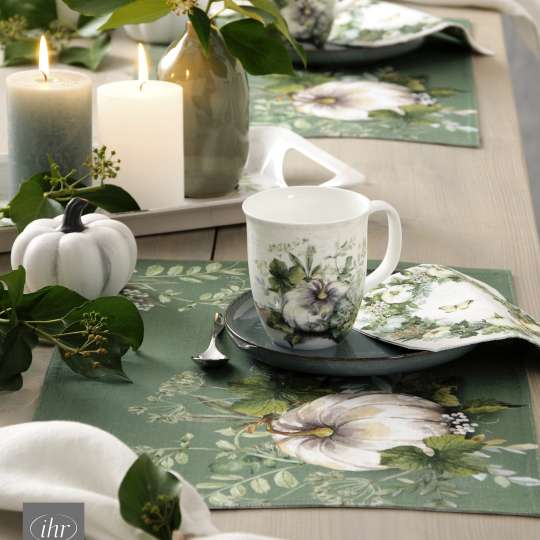 Herbstlich festlicher Tisch mit der Kollektion Green And White Pumpkin von IHR 