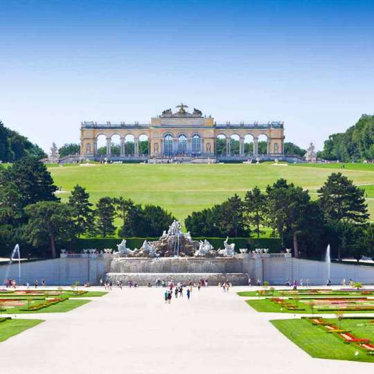 Jochen Schweizer - Schloss Schönbrunn mit Schlosspark