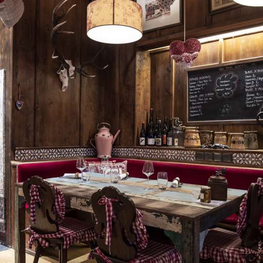 Tradtionelle elsässische Tafel - Das Restaurant Winstub im Le Chambard