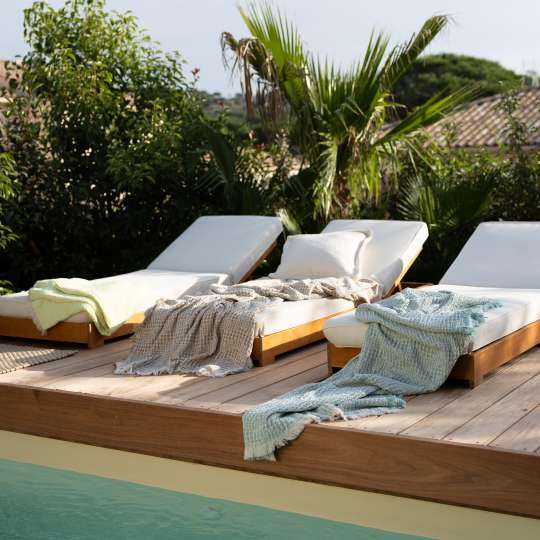 PAD - Trendy relaxen in der Sommersonne mit Wohndecken Waffle