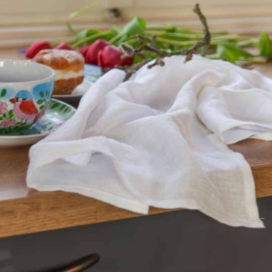 SchulzHomewear - Handtuch weiß - Tasse mit Untertasse Frühling - Theke