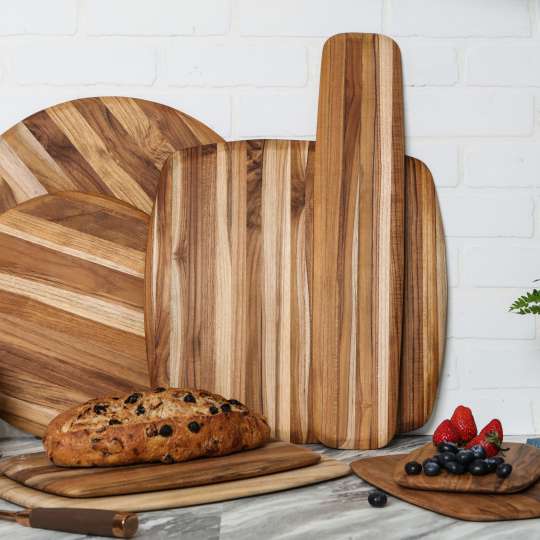 Teakhaus - Hochwertige Servierbretter für jeden Anlass: Elegant