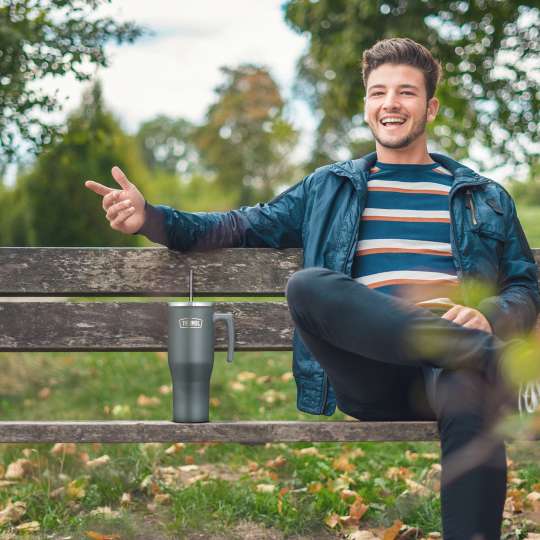Thermos - Zuverlässiger Partner unterwegs: Refreshing Isolier-Trinkbecher 