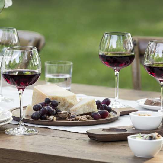 Villeroy & Boch - Rotwein & Snacks elegant serviert mit Artesano und Purismo