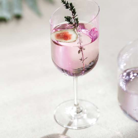 Villeroy & Boch - So elegant kann der Sommer sein: NewMoon Weißweinglas
