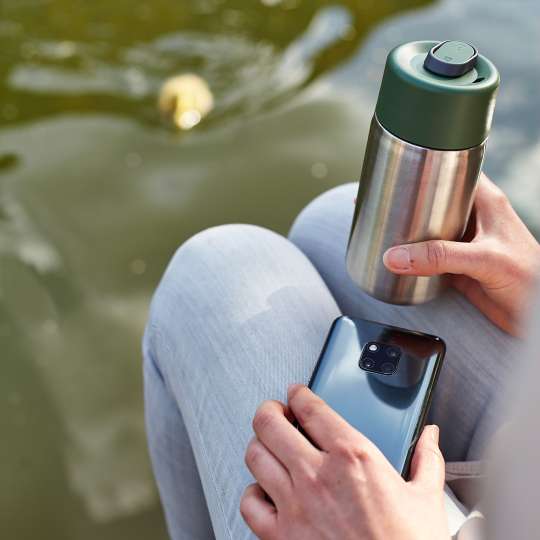 black+blum - Coffee-To-Go Isolierbecher Grün - Am Wasser