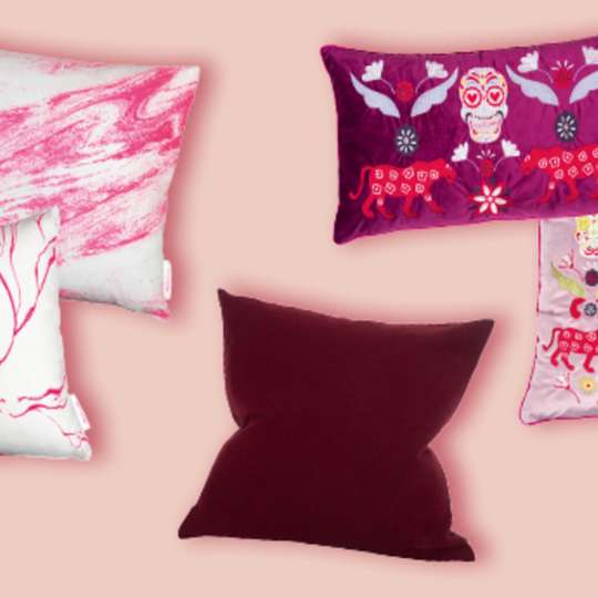 Viva Magenta – Pantone-Farbe 2023 – Pillow-Power