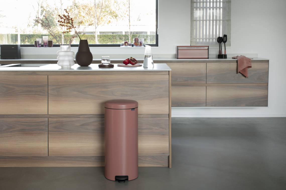 Treteimer Newclon in Terracotta Pink von Brabantia
