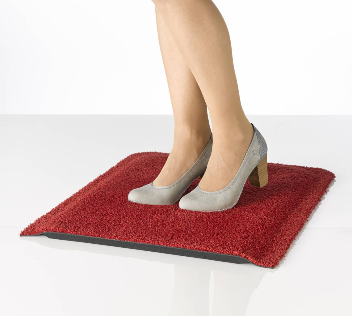Kleen-Tex Stand-On Regal Red - Detail 1