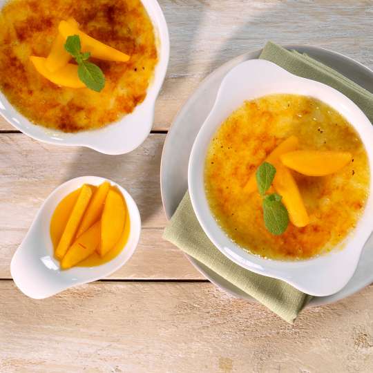 VANILLE-CRÈME BRÛLÉE MIT SAFRANÄPFELN