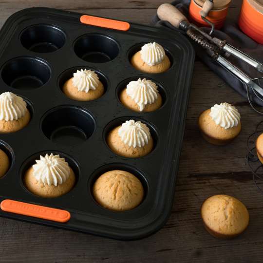Le Creuset Kardamom-Ingwer-Cupcakes querformat
