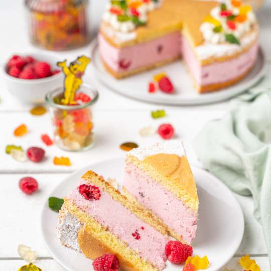 HARIBO - Käse-Sahne-Torte mit Himbeeren