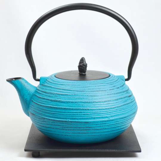 Blumig und Maritim: Teekannen von ja-unendlich / Teekanne, Modell LWH, hellblau