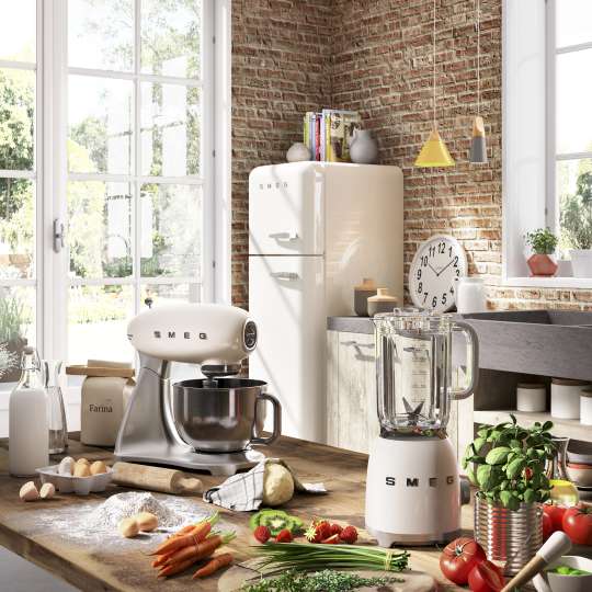 SCHÖNER KOCHEN MIT DER KÜCHENMASCHINE UND DEM STANDMIXER VON SMEG