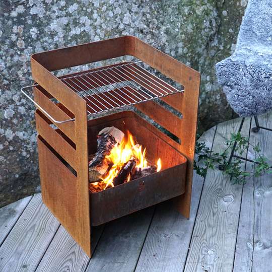 Fürs moderne Lagerfeuer: die FUEGO-Feuerbox mit Grill