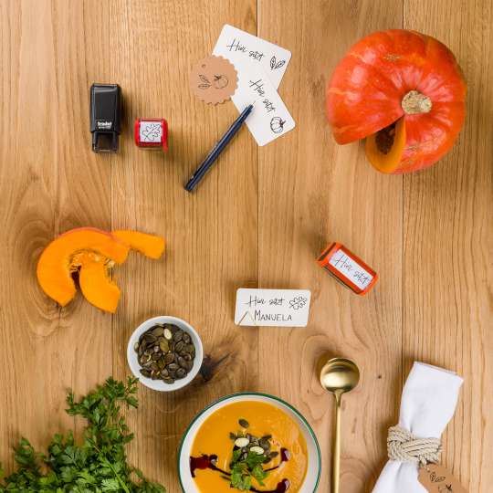 Kürbissuppe mit individuellen Stempelkarten (c) trodat